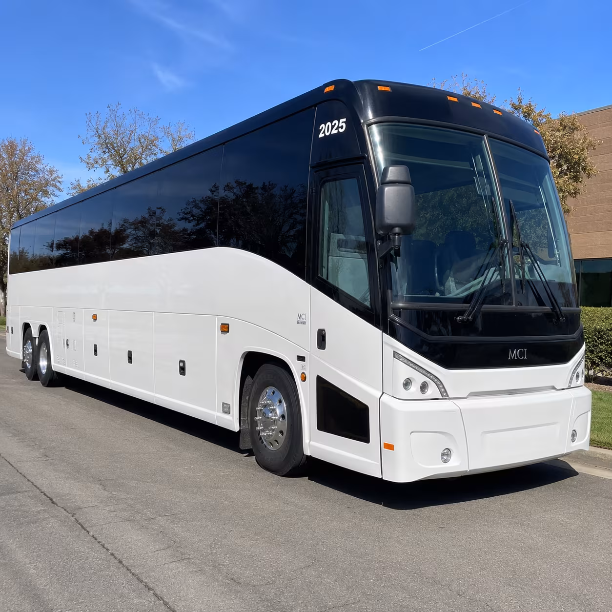 shuttle your team between lynn and logan airport without the bottleneck