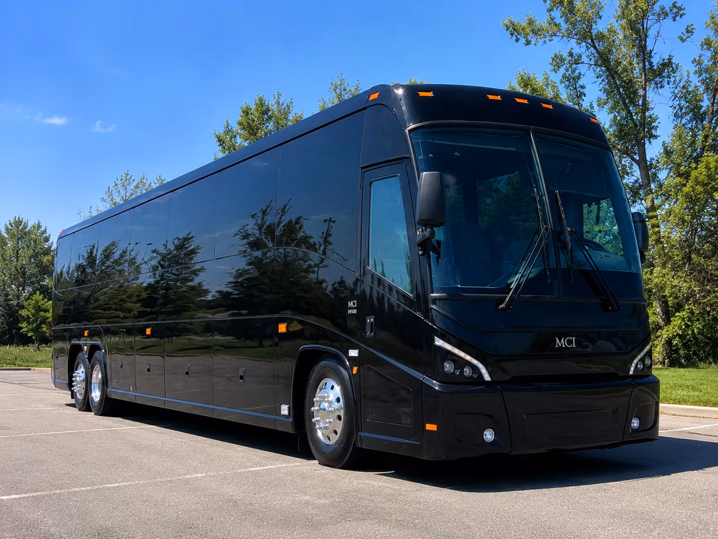 we help you compare buses to gillette stadium for patriots and revolution games